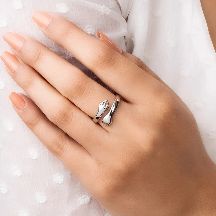 Hug Ring Silver